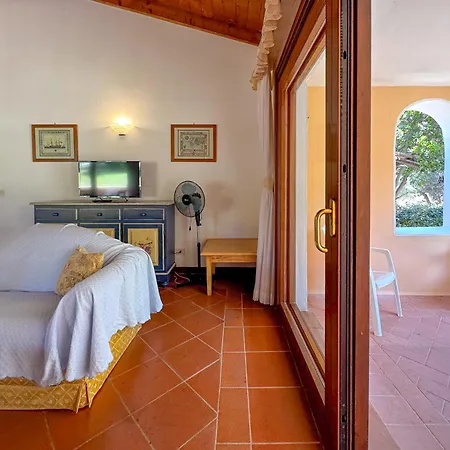 Villa Rosy - Comfort E Piscina Privata A Stintino