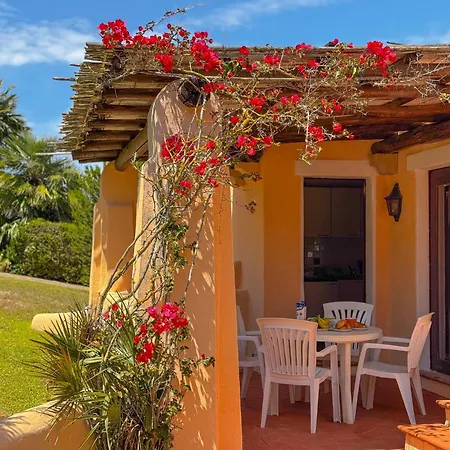 Rosy - Comfort E Piscina Privata A Villa Stintino