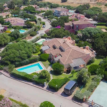 Villa Rosy - Comfort E Piscina Privata A *