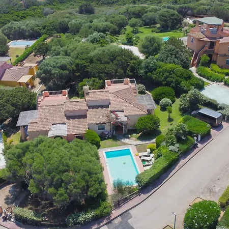 Rosy - Comfort E Piscina Privata A Villa